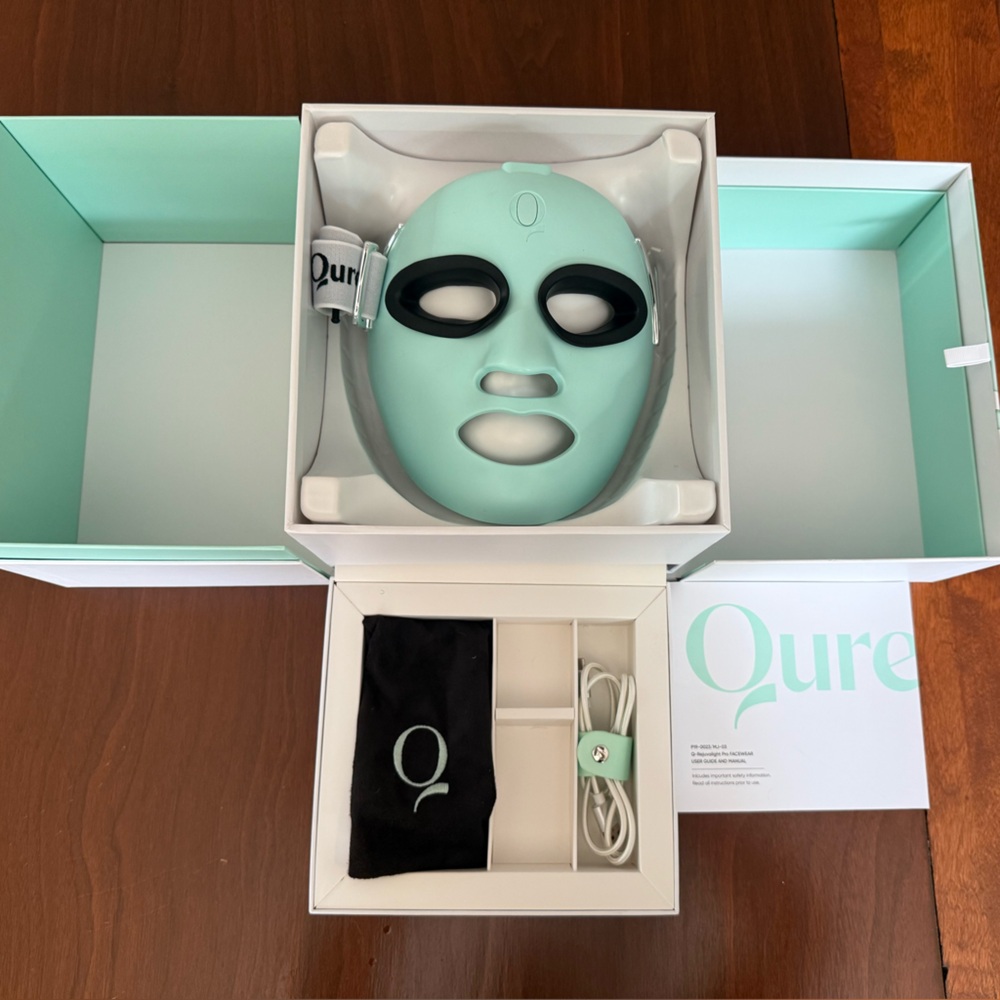 Qure LED Face Mask